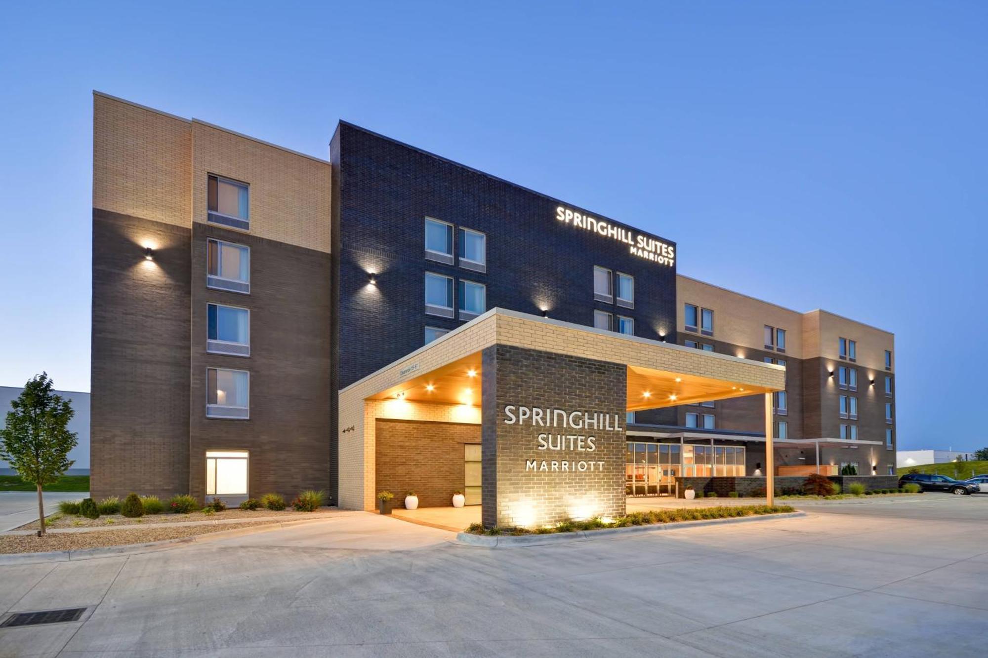 Springhill Suites By Marriott Cincinnati Blue Ash Exterior foto